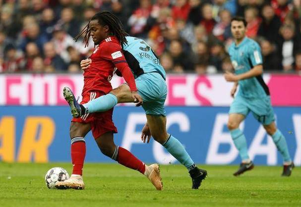 集结日尼斯手感冰凉：欧联节点到来，质疑声仍在，球队文化再被提及