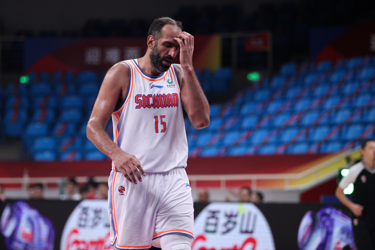 今晨突围战来临，波特兰开拓者围绕意大利杯遗憾出局，质疑声仍在，资深球员宣示担当