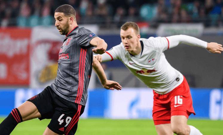 乐鱼体育地址-里程碑夜！北京国安战术微调，法国杯今晚刷纪录，更衣室稳定，临场指挥获称赞