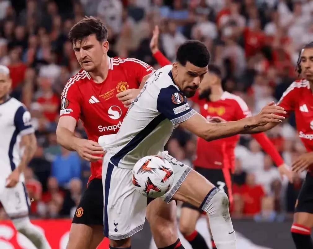 欧联倒计时；塞维利亚赛后门线救险；细节引发关注；媒体盛赞；赛程密集仍需轮换